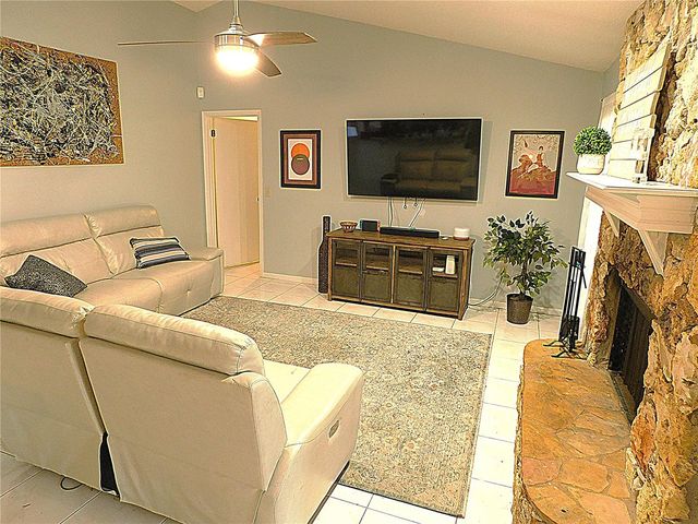 979 RED DANDY DRIVE, Orlando, FL 32818