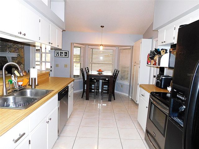 979 RED DANDY DRIVE, Orlando, FL 32818