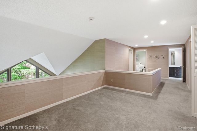 3215 Woodview Lake Road, West Bloomfield Charter Township, MI 48323
