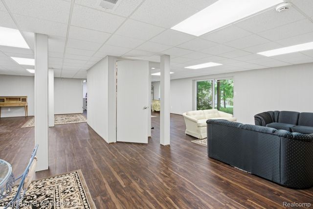 3215 Woodview Lake Road, West Bloomfield Charter Township, MI 48323