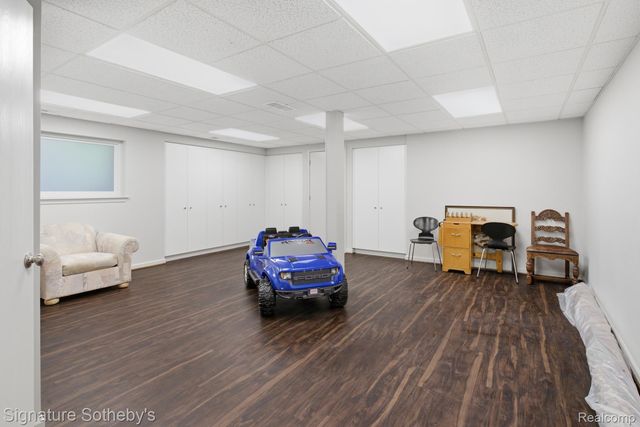 3215 Woodview Lake Road, West Bloomfield Charter Township, MI 48323