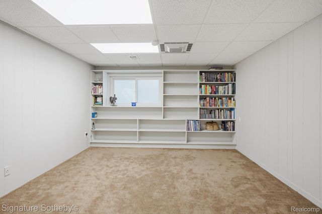 3215 Woodview Lake Road, West Bloomfield Charter Township, MI 48323