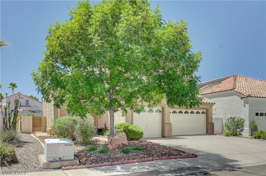 59 Desert Dawn Lane, Henderson, NV 89074 — photo 2