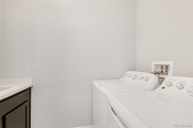 13735 Shoshone Lane, Broomfield, CO 80023