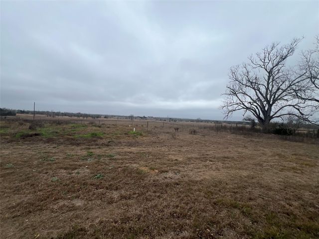 1448 Private Road 6013, Giddings, TX 78942