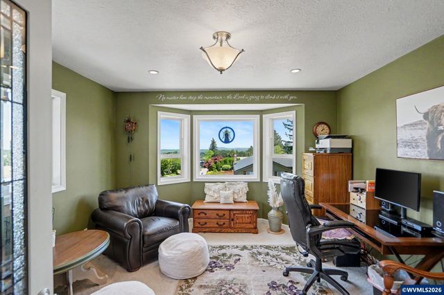 1423 35th Av NW, Salem, OR 97304