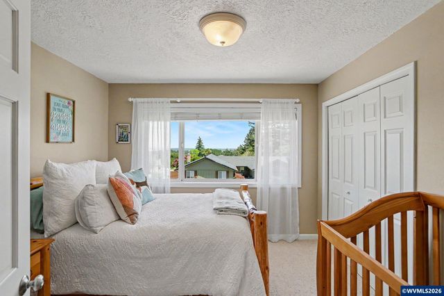 1423 35th Av NW, Salem, OR 97304