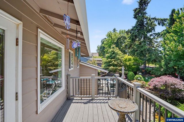 1423 35th Av NW, Salem, OR 97304