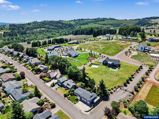 1423 35th Av NW, Salem, OR 97304