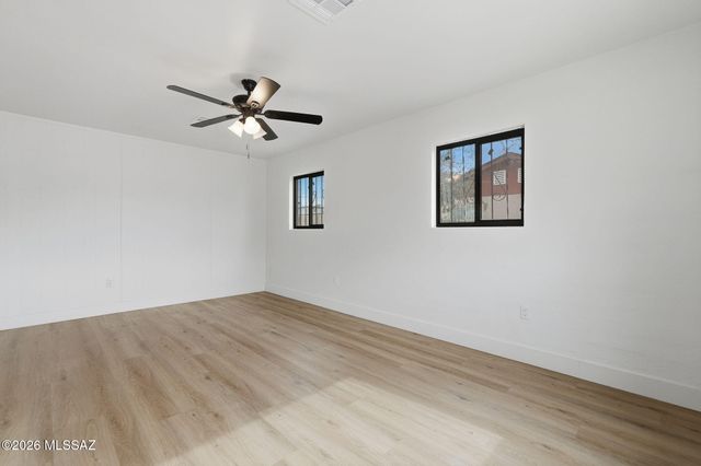 950 W Calle Evelina, Tucson, AZ 85706