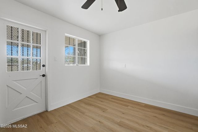 950 W Calle Evelina, Tucson, AZ 85706