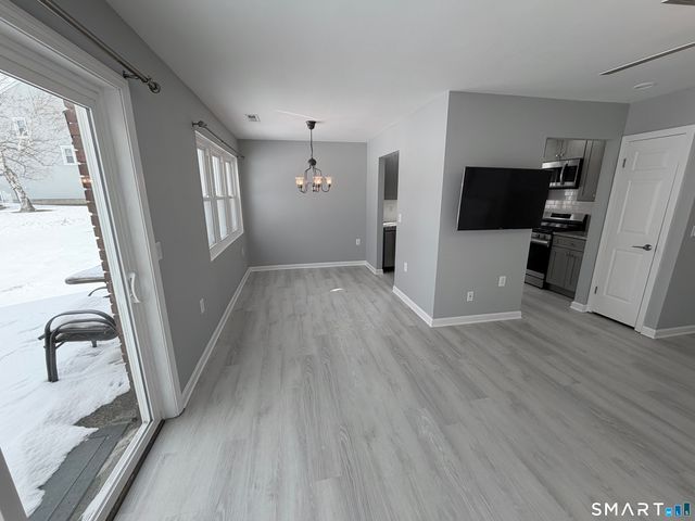 43 Southwind Lane 43, Milford, CT 06460