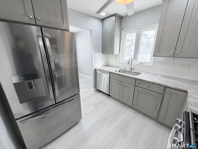 43 Southwind Lane 43, Milford, CT 06460