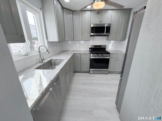 43 Southwind Lane 43, Milford, CT 06460