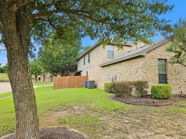 4613 Monarch Drive, Mesquite, TX 75181