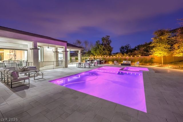 16 Pine Hollow Drive, Henderson, NV 89052