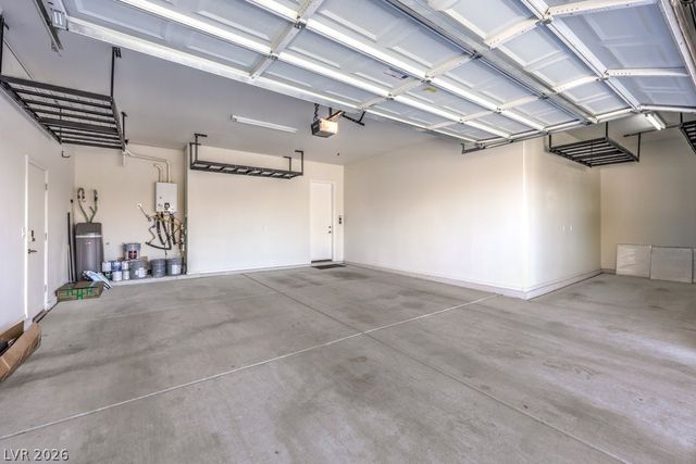 16 Pine Hollow Drive, Henderson, NV 89052