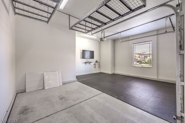 16 Pine Hollow Drive, Henderson, NV 89052