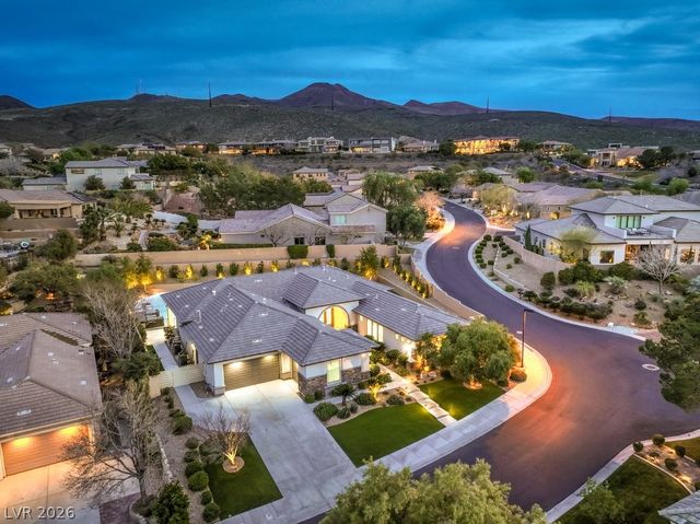 16 Pine Hollow Drive, Henderson, NV 89052