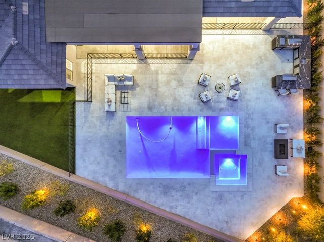 16 Pine Hollow Drive, Henderson, NV 89052