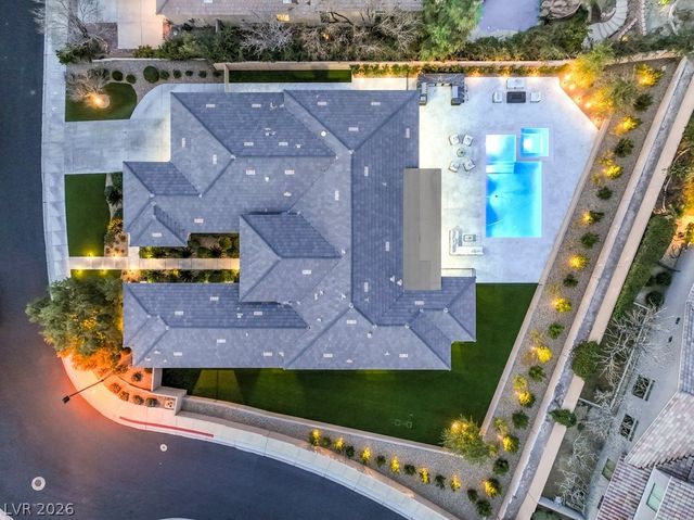 16 Pine Hollow Drive, Henderson, NV 89052