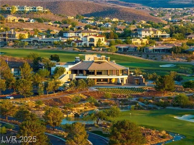 16 Pine Hollow Drive, Henderson, NV 89052