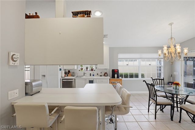 4198 Los Altos CT, Naples, FL 34109