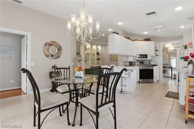 4198 Los Altos CT, Naples, FL 34109