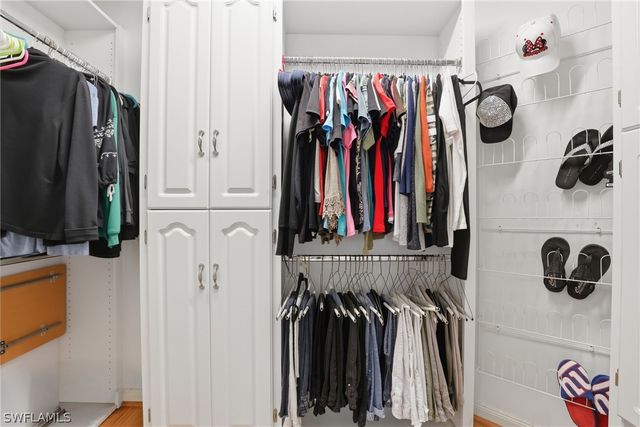 4198 Los Altos CT, Naples, FL 34109