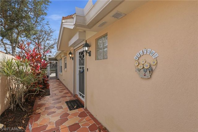 4198 Los Altos CT, Naples, FL 34109