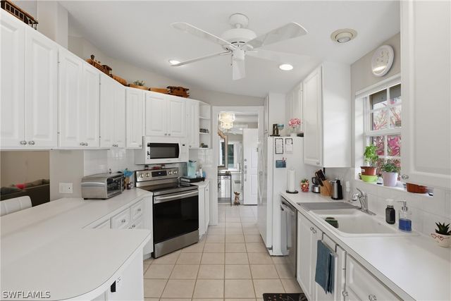 4198 Los Altos CT, Naples, FL 34109