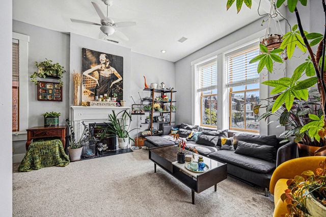 326 W 8th Street, Covington, KY 41011