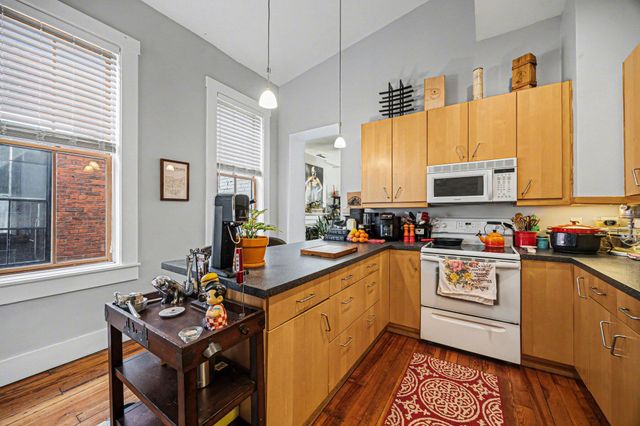 326 W 8th Street, Covington, KY 41011