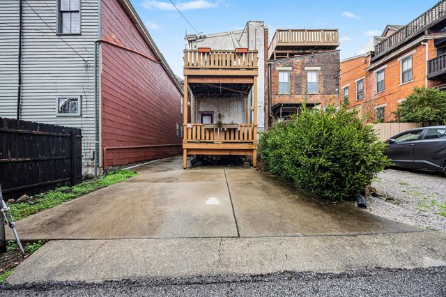 326 W 8th Street, Covington, KY 41011