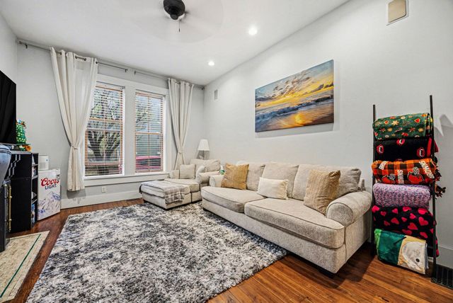 326 W 8th Street, Covington, KY 41011