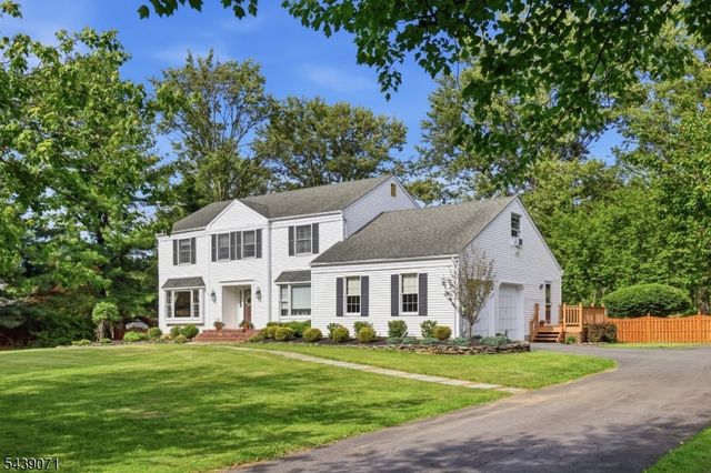 46 Glen Ridge Dr, Washington Twp., NJ 07853