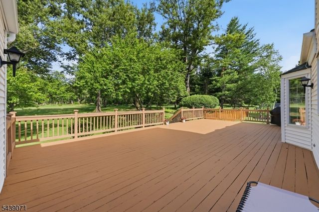 46 Glen Ridge Dr, Washington Twp., NJ 07853