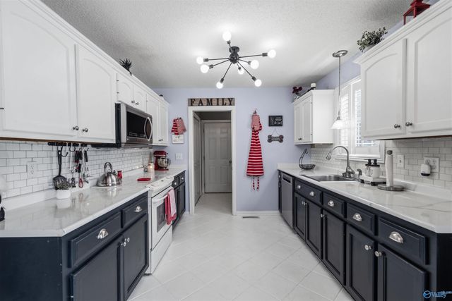 40 Temple Crossing, Arab, AL 35016