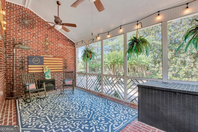 110 Turnberry Circle, Fayetteville, GA 30215