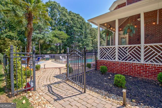 110 Turnberry Circle, Fayetteville, GA 30215