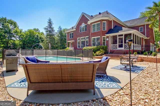 110 Turnberry Circle, Fayetteville, GA 30215