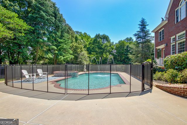 110 Turnberry Circle, Fayetteville, GA 30215