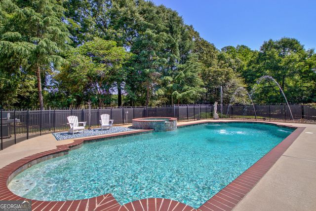 110 Turnberry Circle, Fayetteville, GA 30215