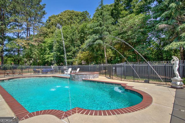 110 Turnberry Circle, Fayetteville, GA 30215