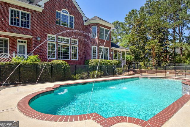 110 Turnberry Circle, Fayetteville, GA 30215