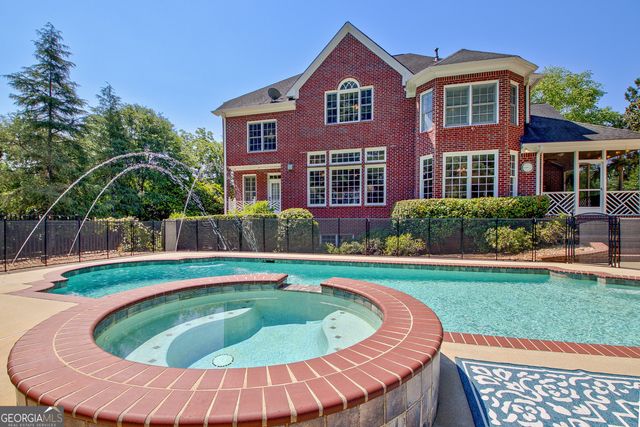 110 Turnberry Circle, Fayetteville, GA 30215