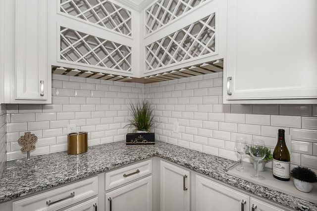 10327 Mayberry Heights Drive, Cypress, TX 77433