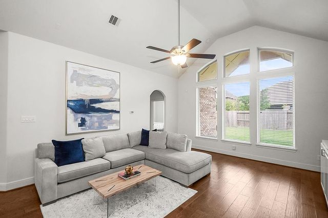 10327 Mayberry Heights Drive, Cypress, TX 77433