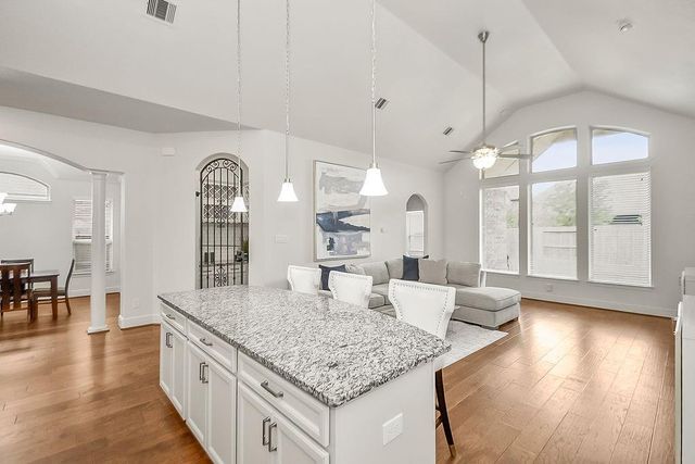 10327 Mayberry Heights Drive, Cypress, TX 77433