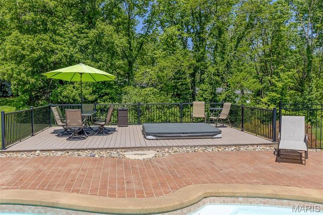 4 Valley, Carlinville, IL 62626